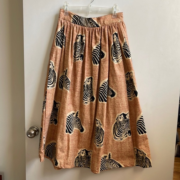 Anthropologie skirt - Picture 4 of 8